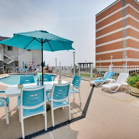 Chic Virginia Beach Retreat - Pool, Steps To Beach Εξωτερικό φωτογραφία
