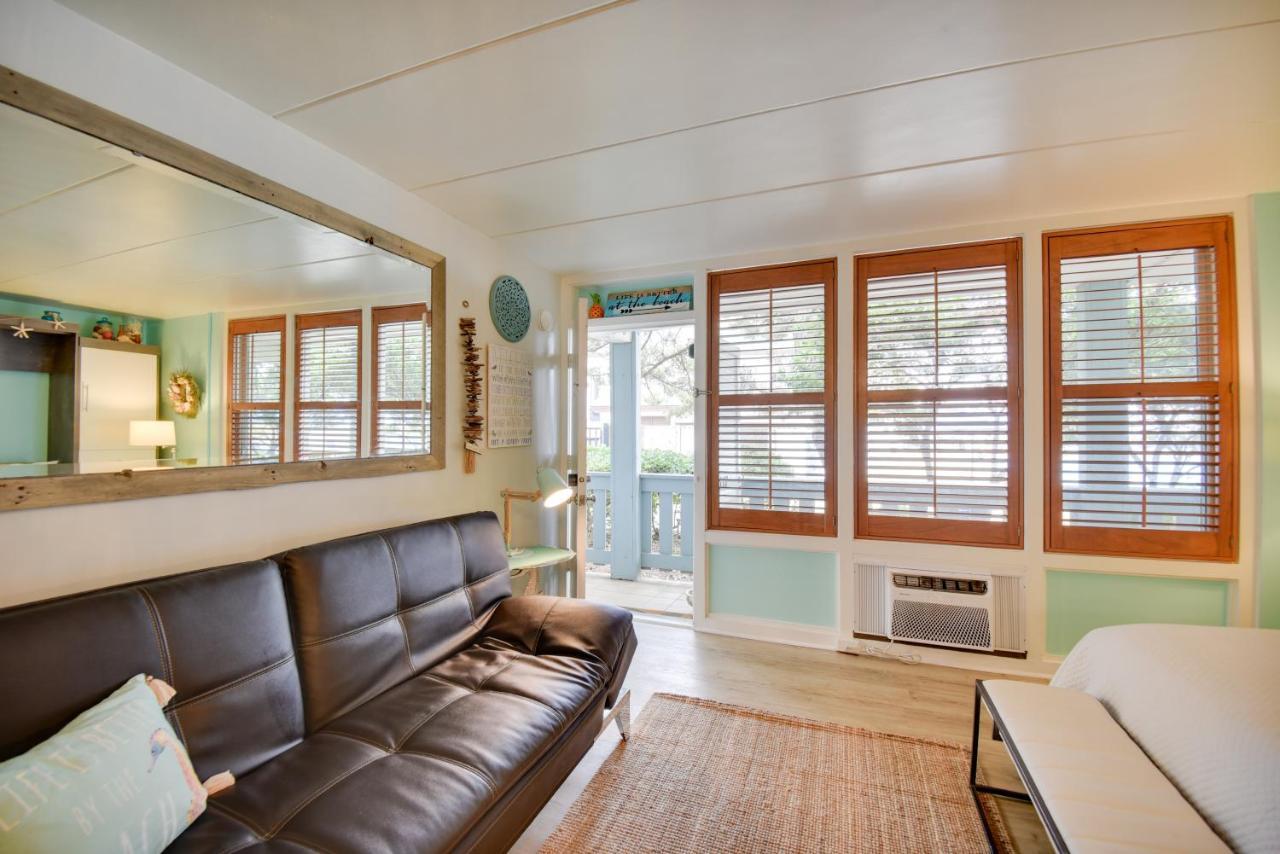 Chic Virginia Beach Retreat - Pool, Steps To Beach Εξωτερικό φωτογραφία