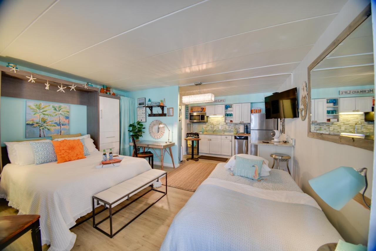 Chic Virginia Beach Retreat - Pool, Steps To Beach Εξωτερικό φωτογραφία