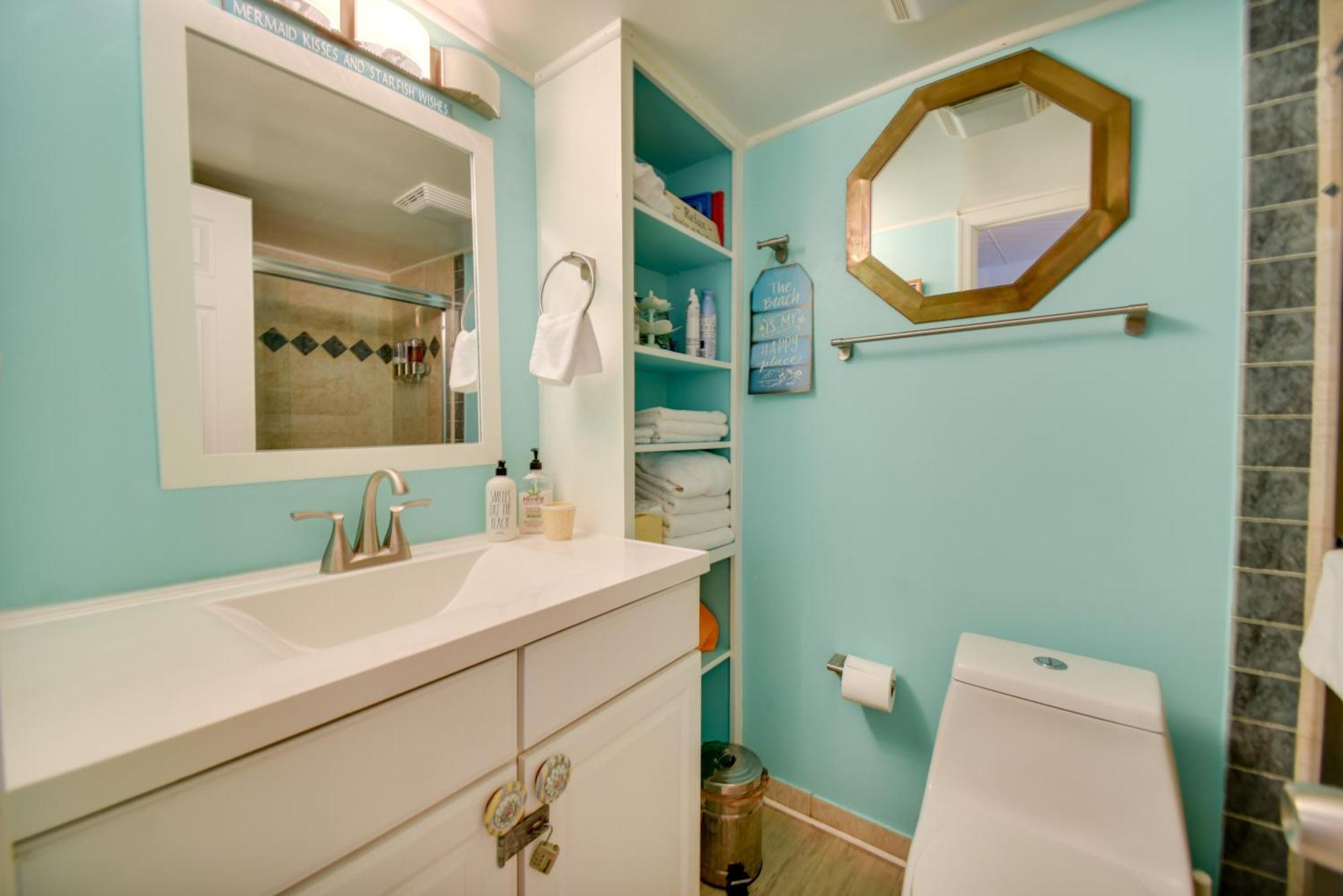 Chic Virginia Beach Retreat - Pool, Steps To Beach Εξωτερικό φωτογραφία